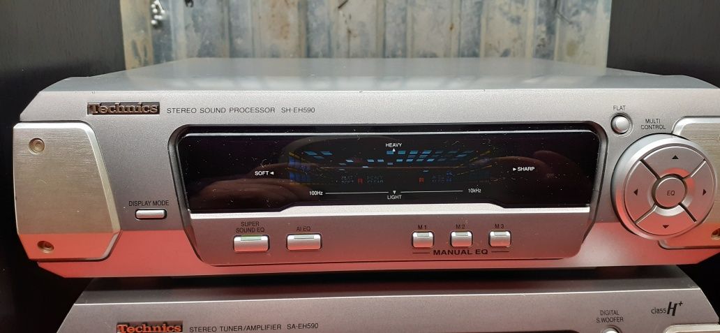Zestaw Technics Amplituner Procesor dzwieku i kolumny