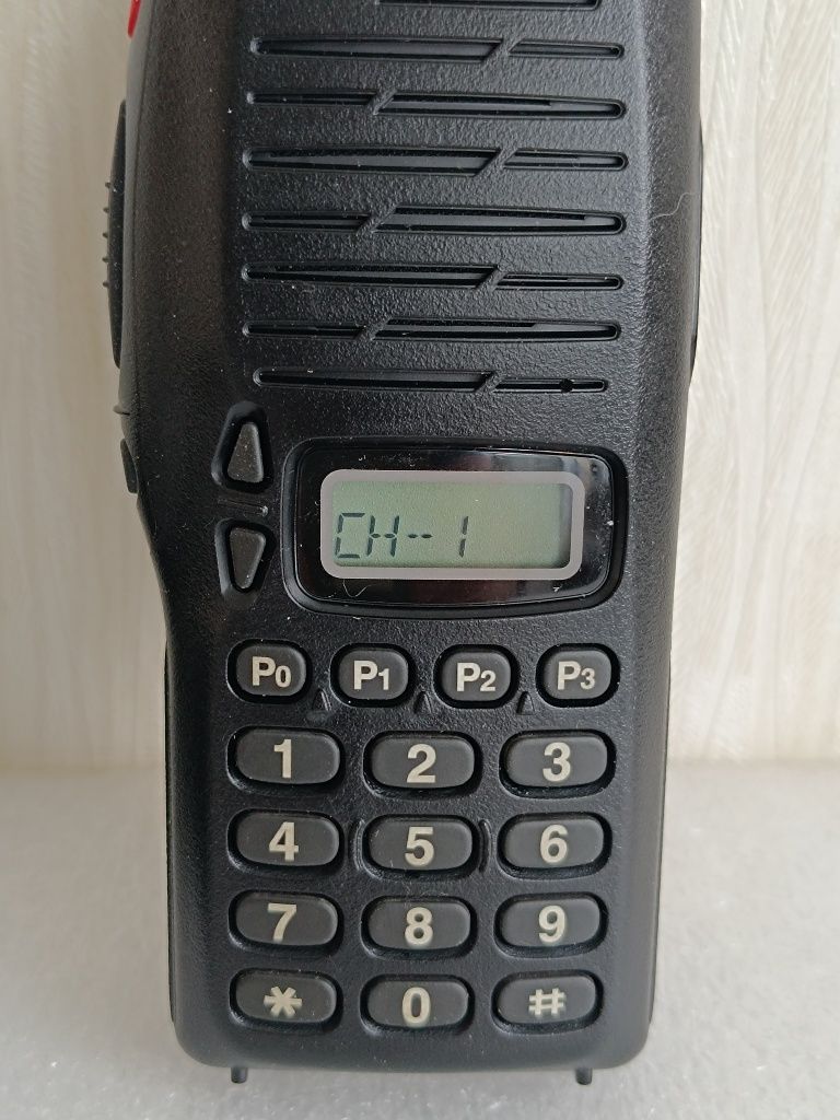 Рация, радиостанция Icom IC-F4GT, Япония. Новая литиевая батарея.