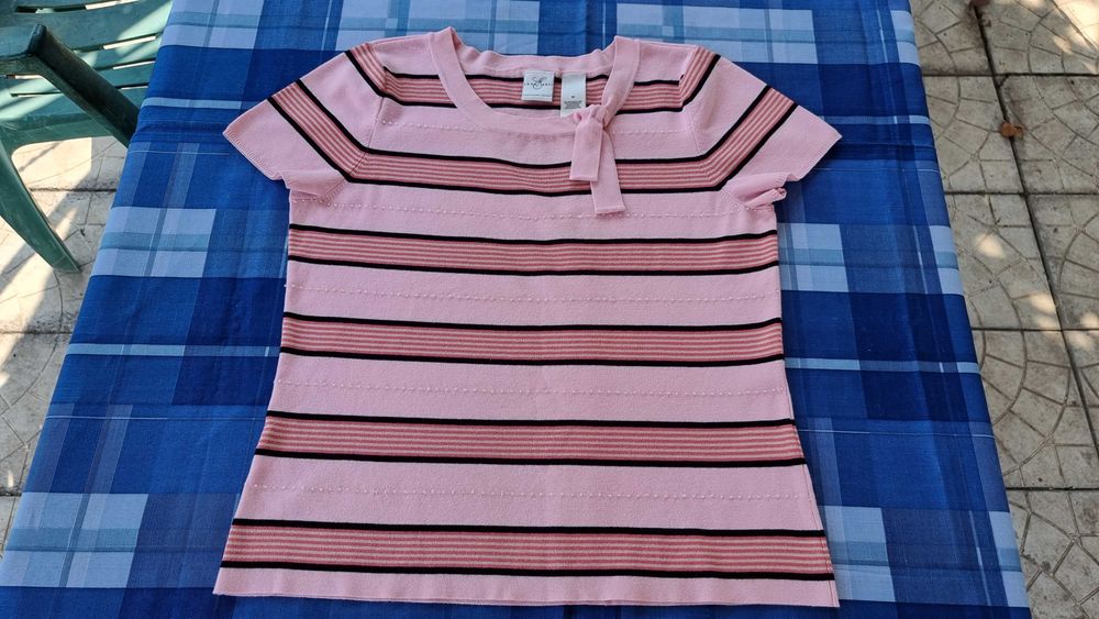 Свитерок (футболка) летний новый