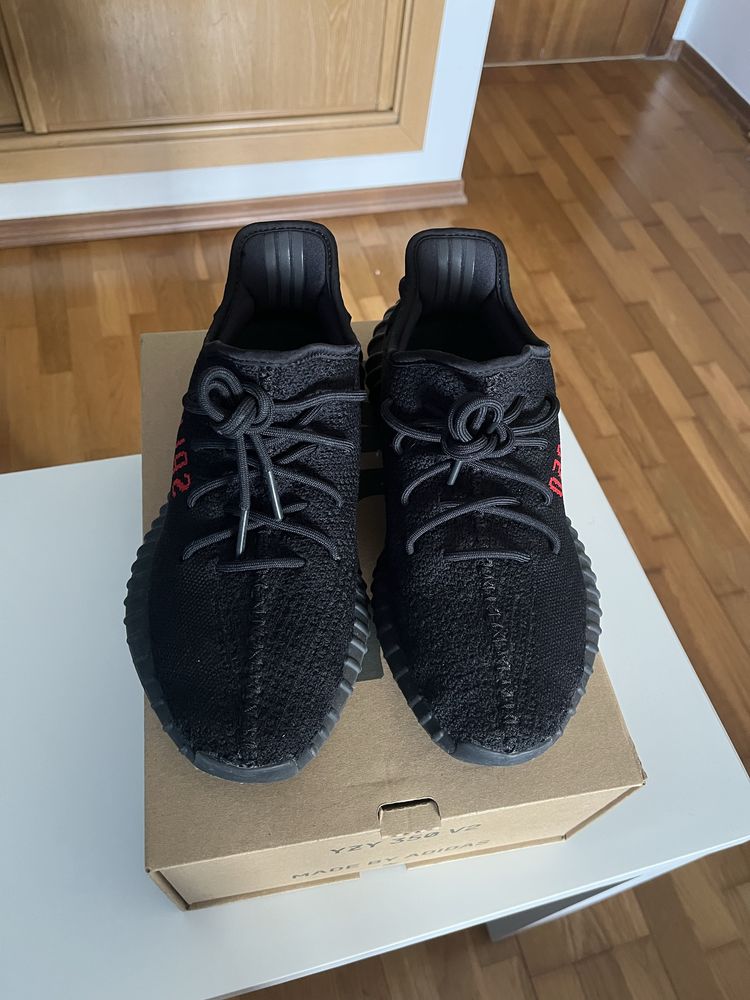 Yeezy Boost 350 V2 Bred - 44 2/3