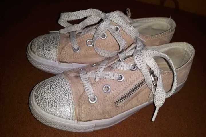 Buty balerinki sandały tenisówki 4 pary 30/31 cena za całość