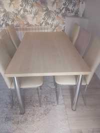Sześć krzeseł I stół