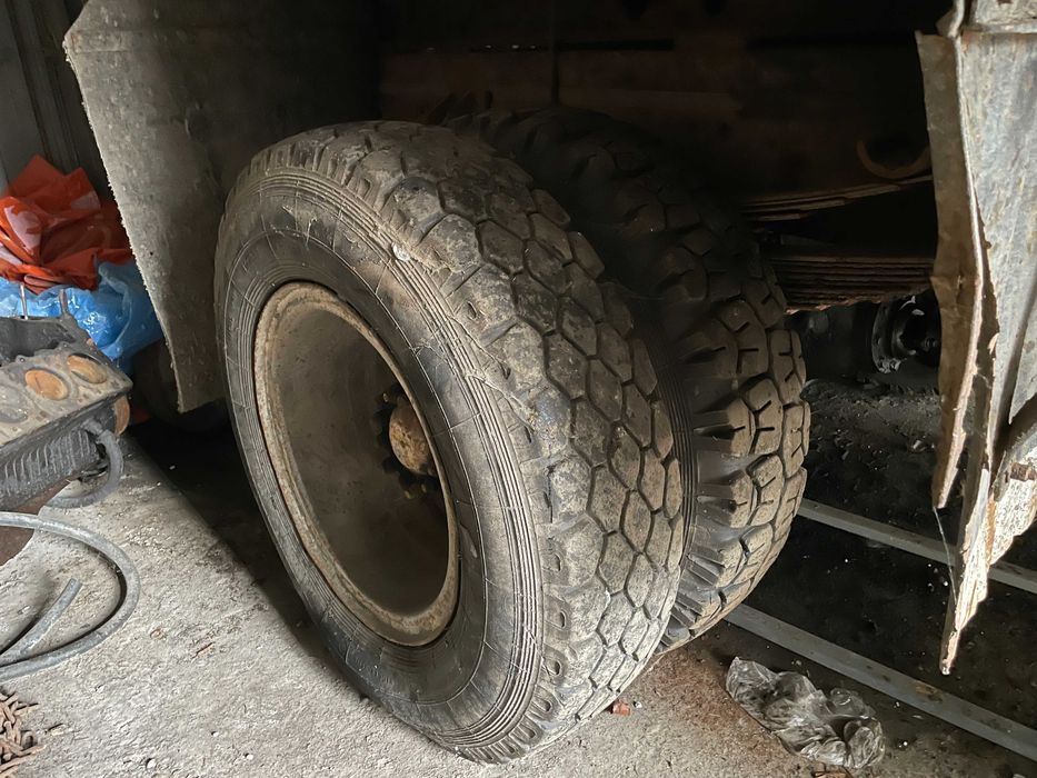 ЗІЛ 130 у робочому стані, з документами. Київська обл. СМТ Глеваха.