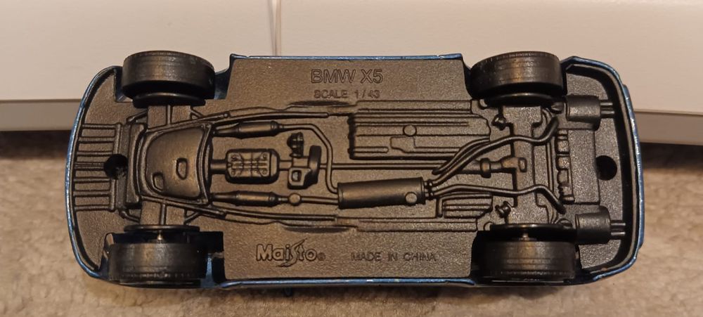 Maisto bmw x5 skala 1:43