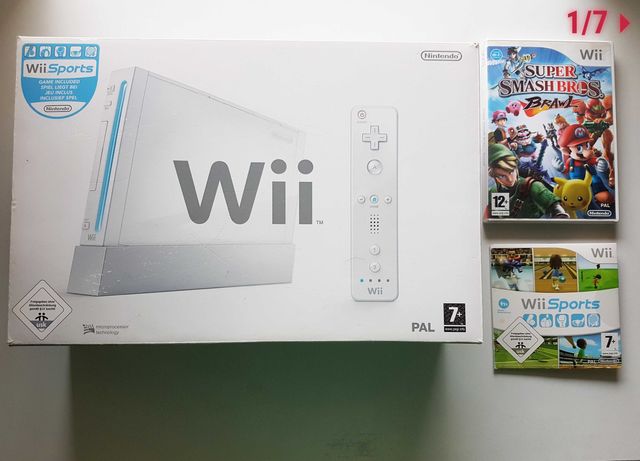 Nintendo Wii em caixa + 2 Jogos Super Smash Bros Brawl & Wii Sports