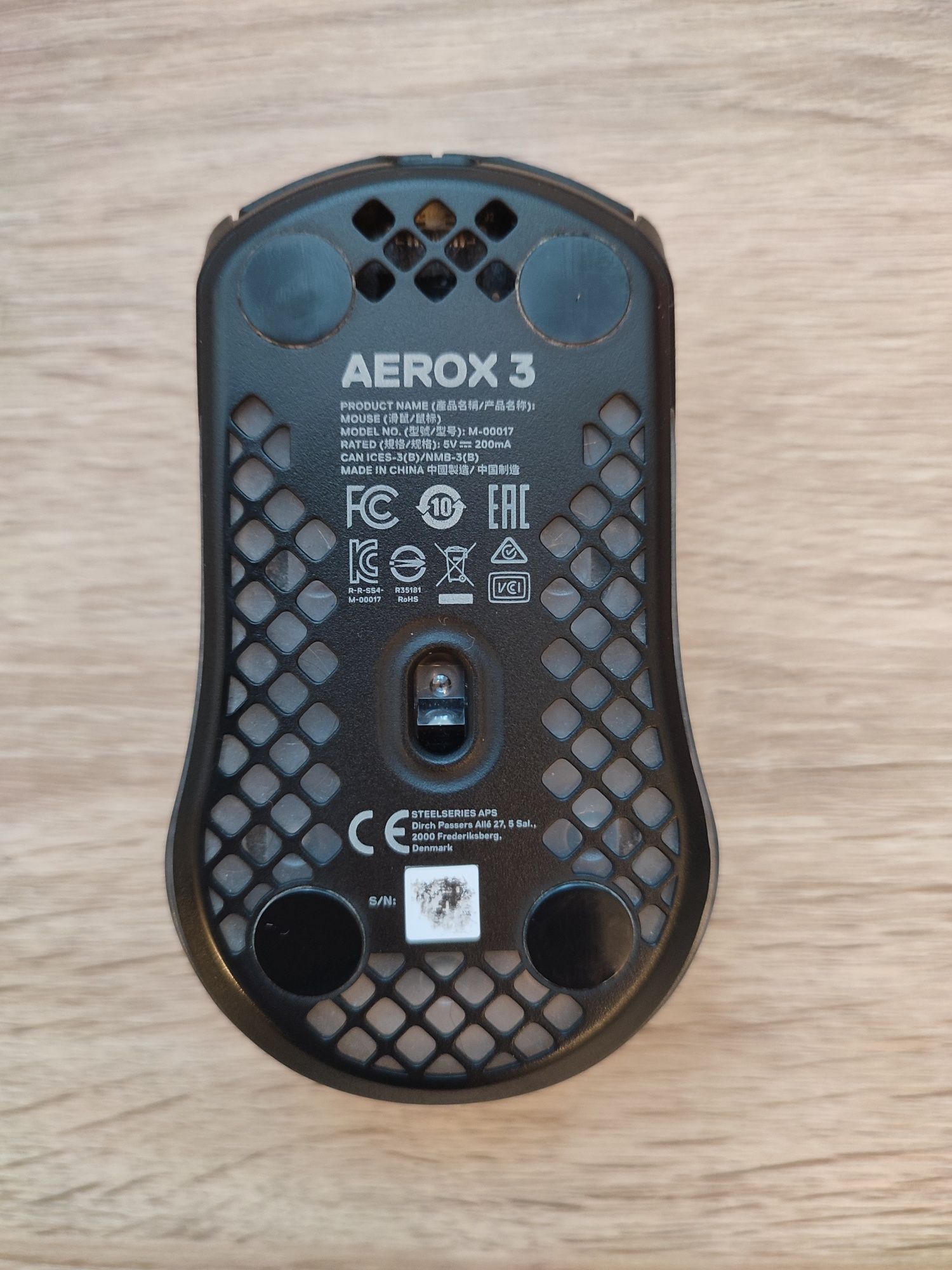 Myszka steelseries Aerox 3