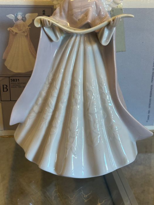 Lladró - Tree topper - Angel Navidad (5831)