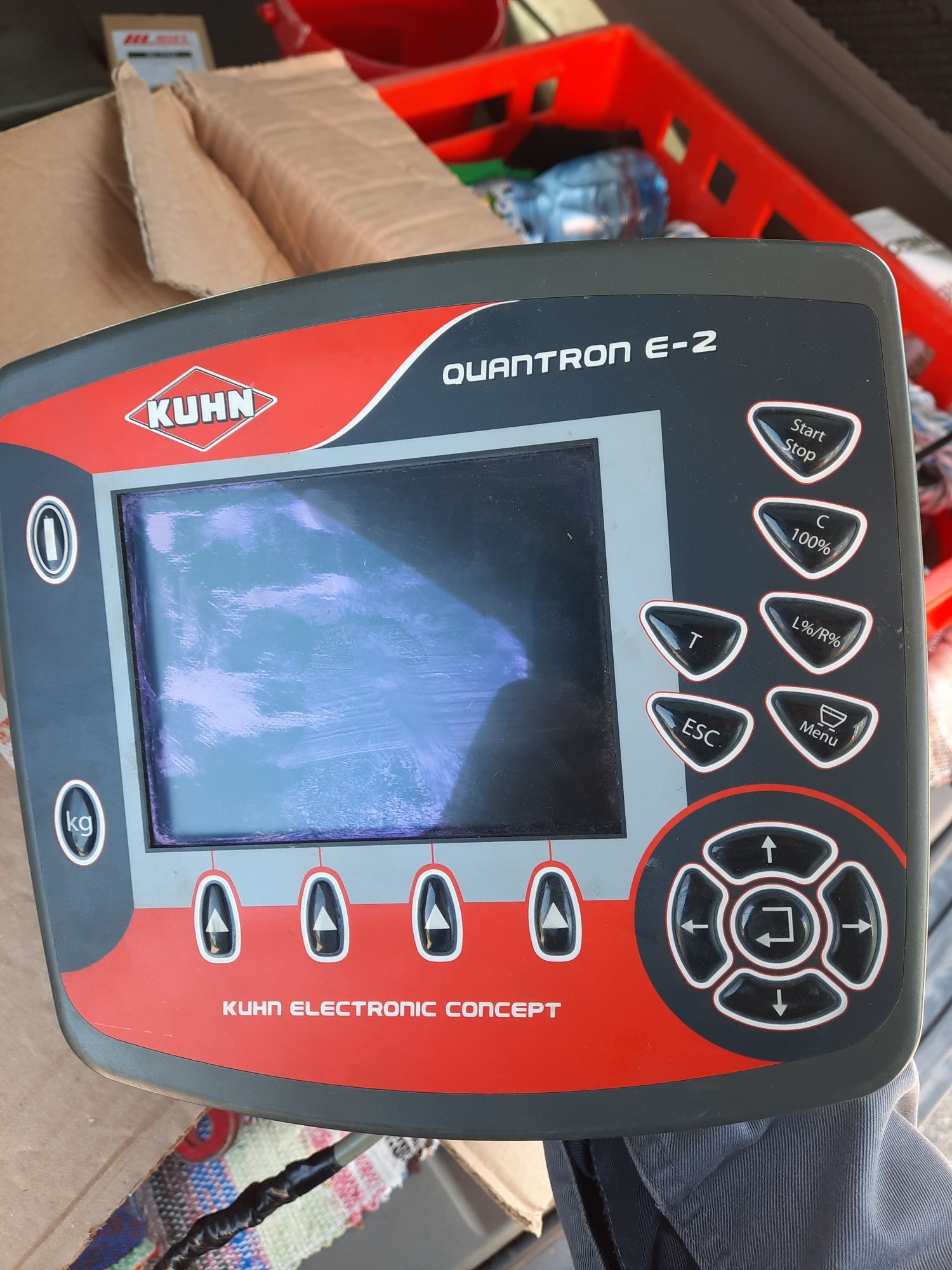 Kuhn Axis   40.1 W  IGŁA !!Dawkowanie Waga Rozsiewacz