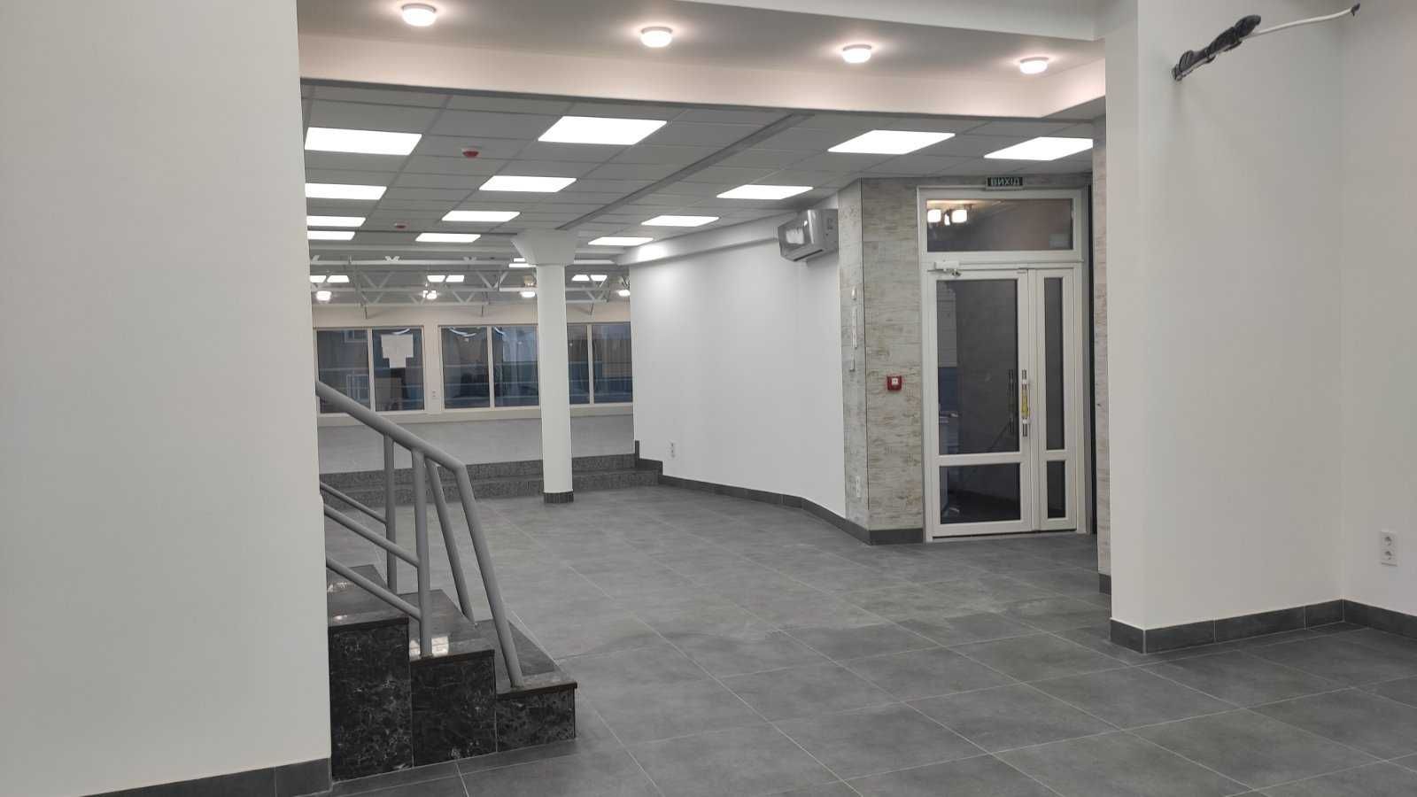 Здам 342 м2, 2 хв пішки метро "Левада" ("Проспект Гагаріна")