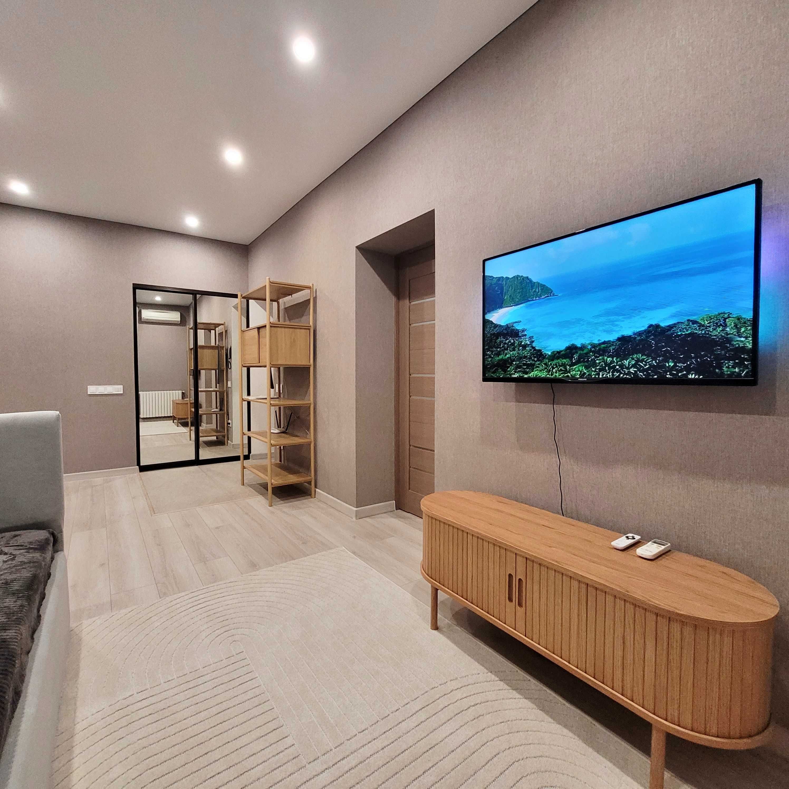 ApartPoltava  двокімнатні апартаменти ПОДОБОВО Premium Relax з ДЖАКУЗІ