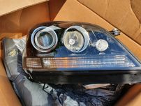 Nowa Lampa Prawa Przód XENON Mercedes ML W164 A164 Hella Kompletna AMG