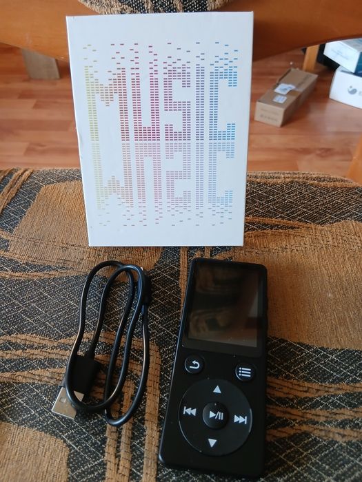 Bluetooth odtwarzacz MP3/MP4 ze słuchawkami, przenośny odtwarzacz