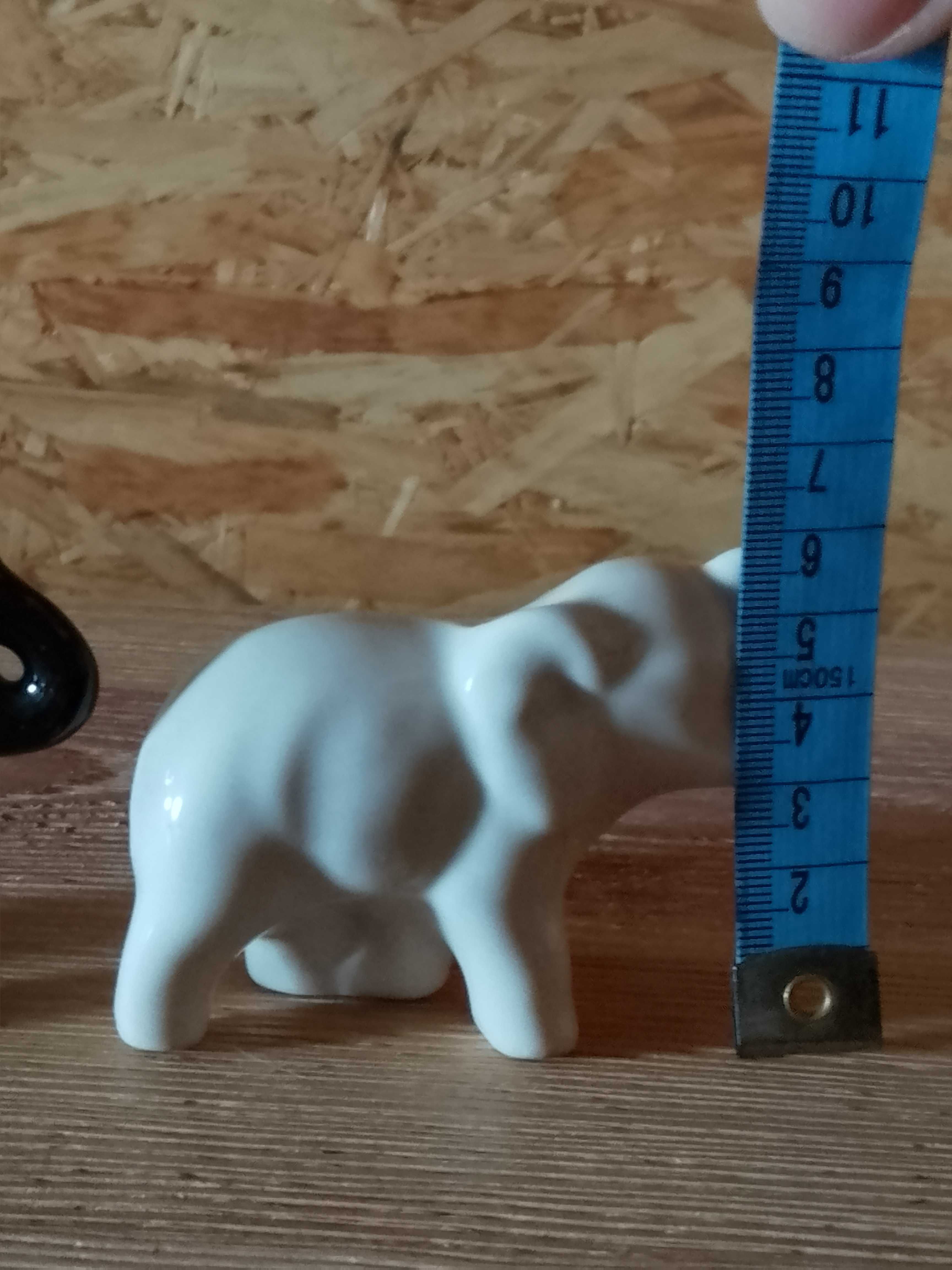 Zestaw dwóch figurek ceramicznych, słonie, słoniki