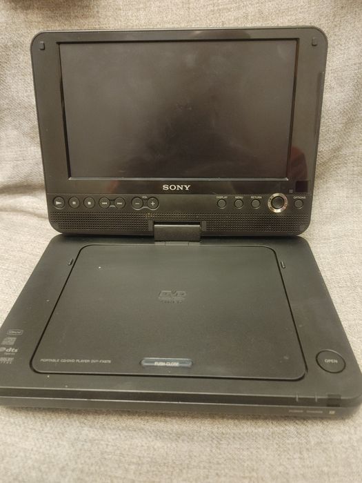 Портативный, автомобильный dvd плеер sony dvp-fx875