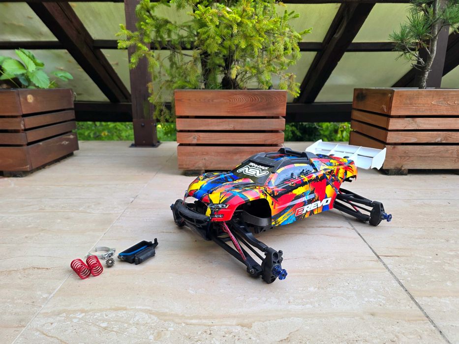 Traxxas E-Revo 2.0 podwozie modelu RC + tuning Pro-Revo
