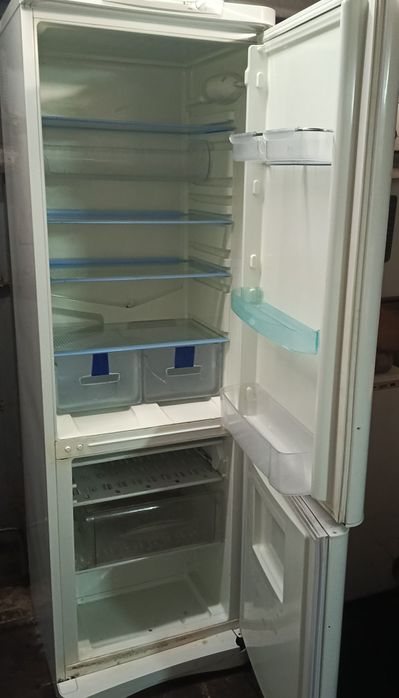 Продам холодильник