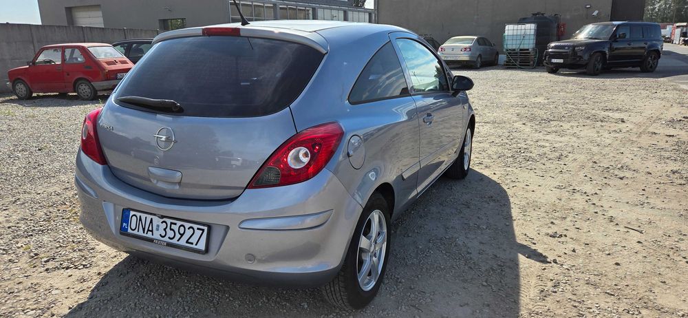 Opel Corsa D 1.2 klima alu z Niemiec zarejestrowana