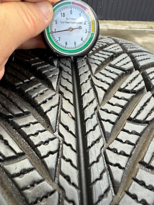Шини Б/У 245/45 R18 Goodyear