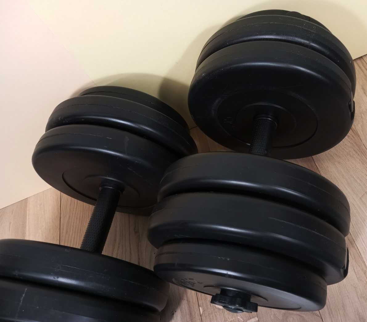 Дві набірні гантелі по 26 кг для регулярних тренувань
