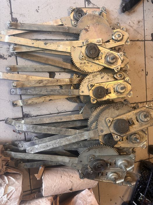 Стіклопідйомники зіл 130.131 праві ліві нові