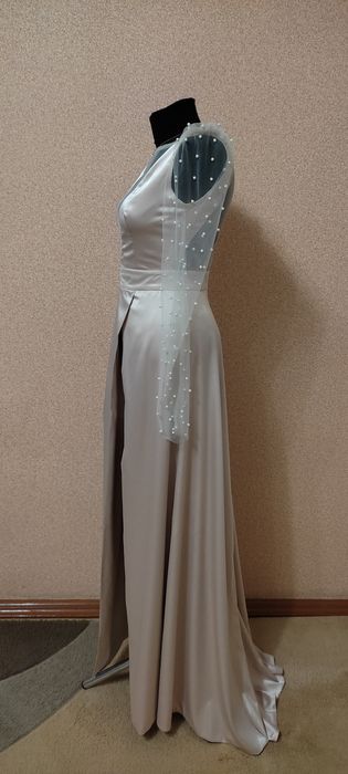 Вечірня шлейфова сукня від Gepur XS