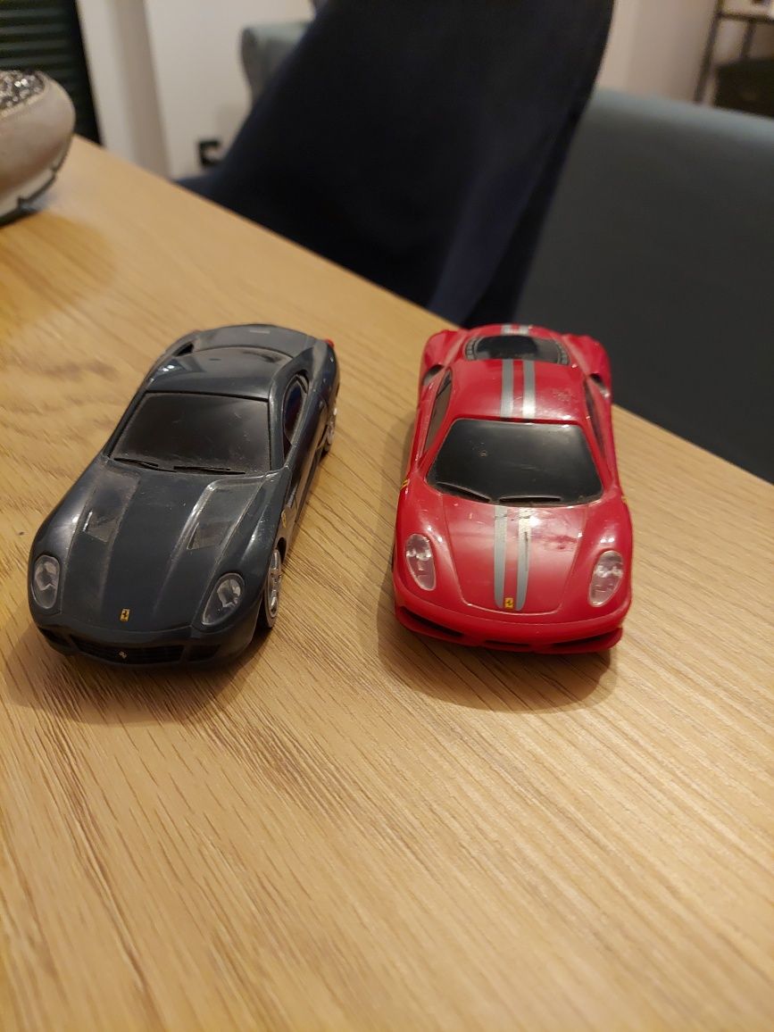 Zabawki Samochody Porsche i Ferrari