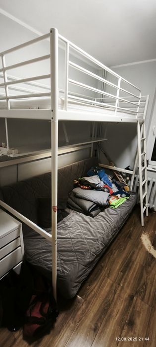 Łóżko piętrowe ikea Materac i półka z oświetleniem