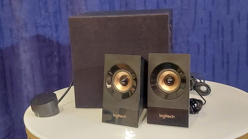 Glosniki Logitech Z533