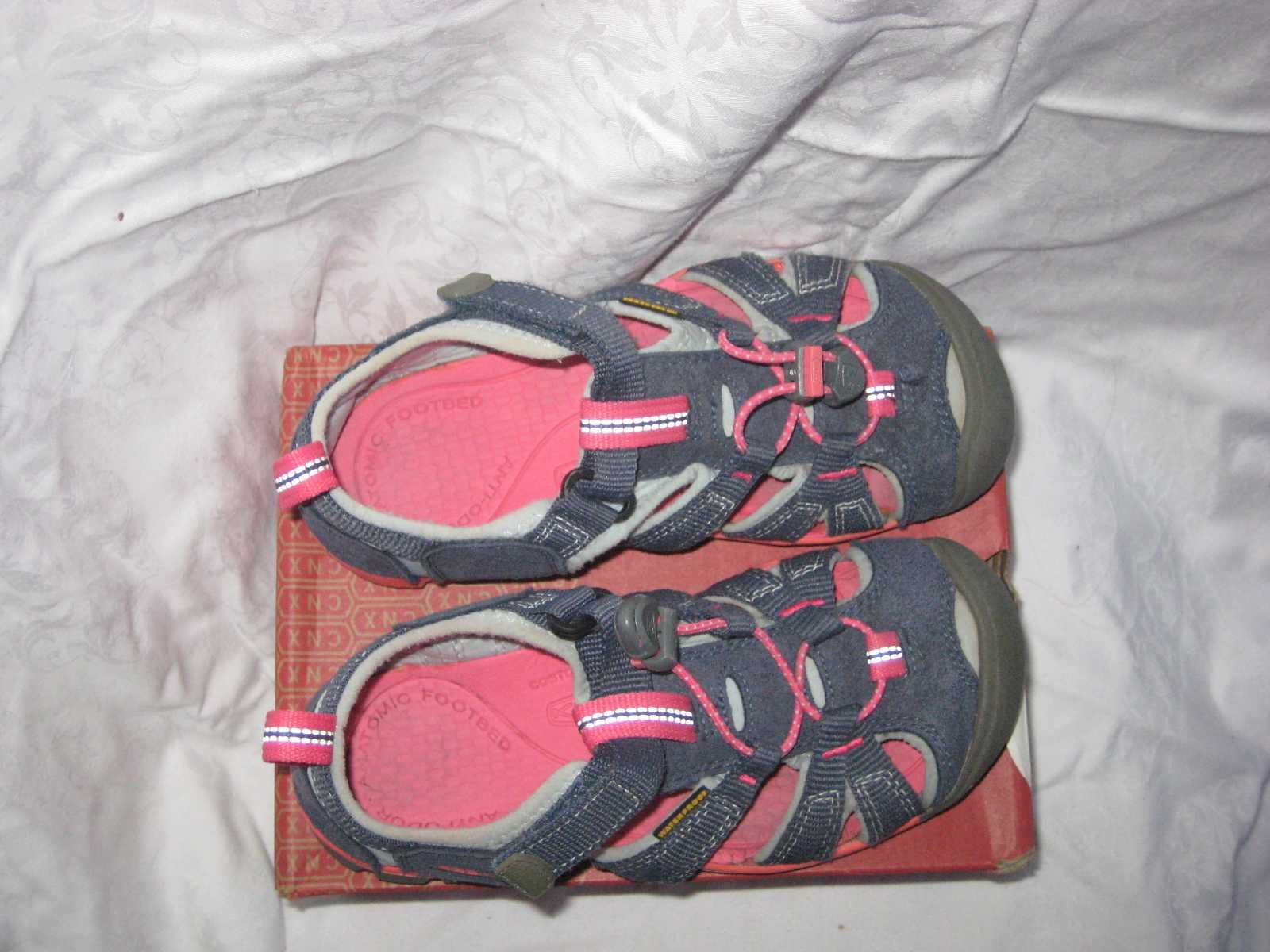Босоножки сандалии Keen waterproof США 33 размер по стельке 21 см.Кожа