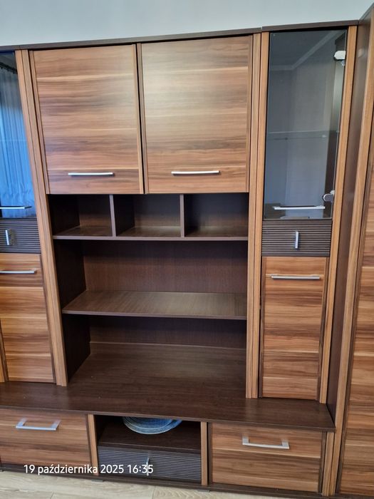 Zestaw mebli do pokoju młodzieżowego/salonu