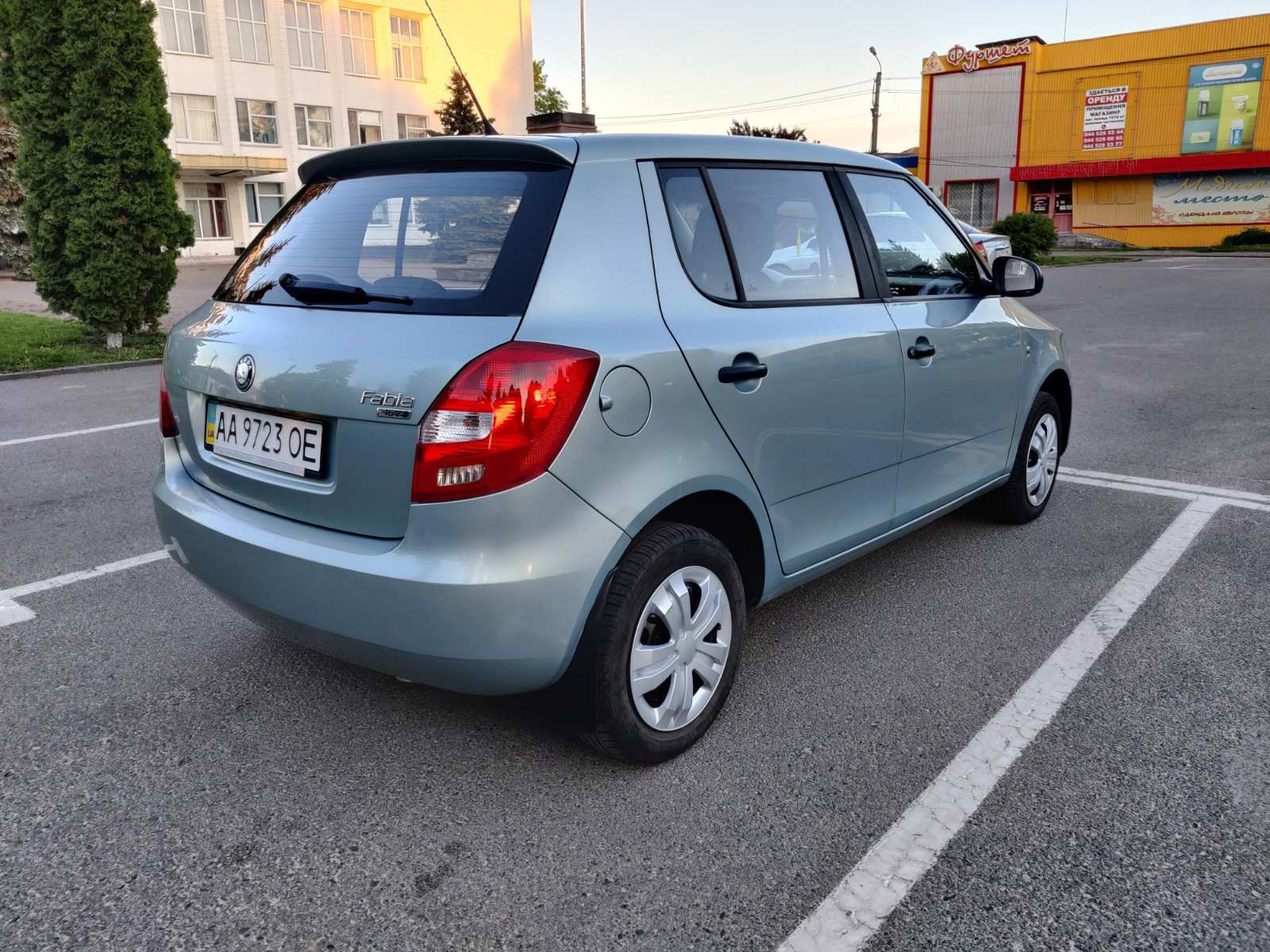 Продам Skoda fabia 2. 1.4 бензин