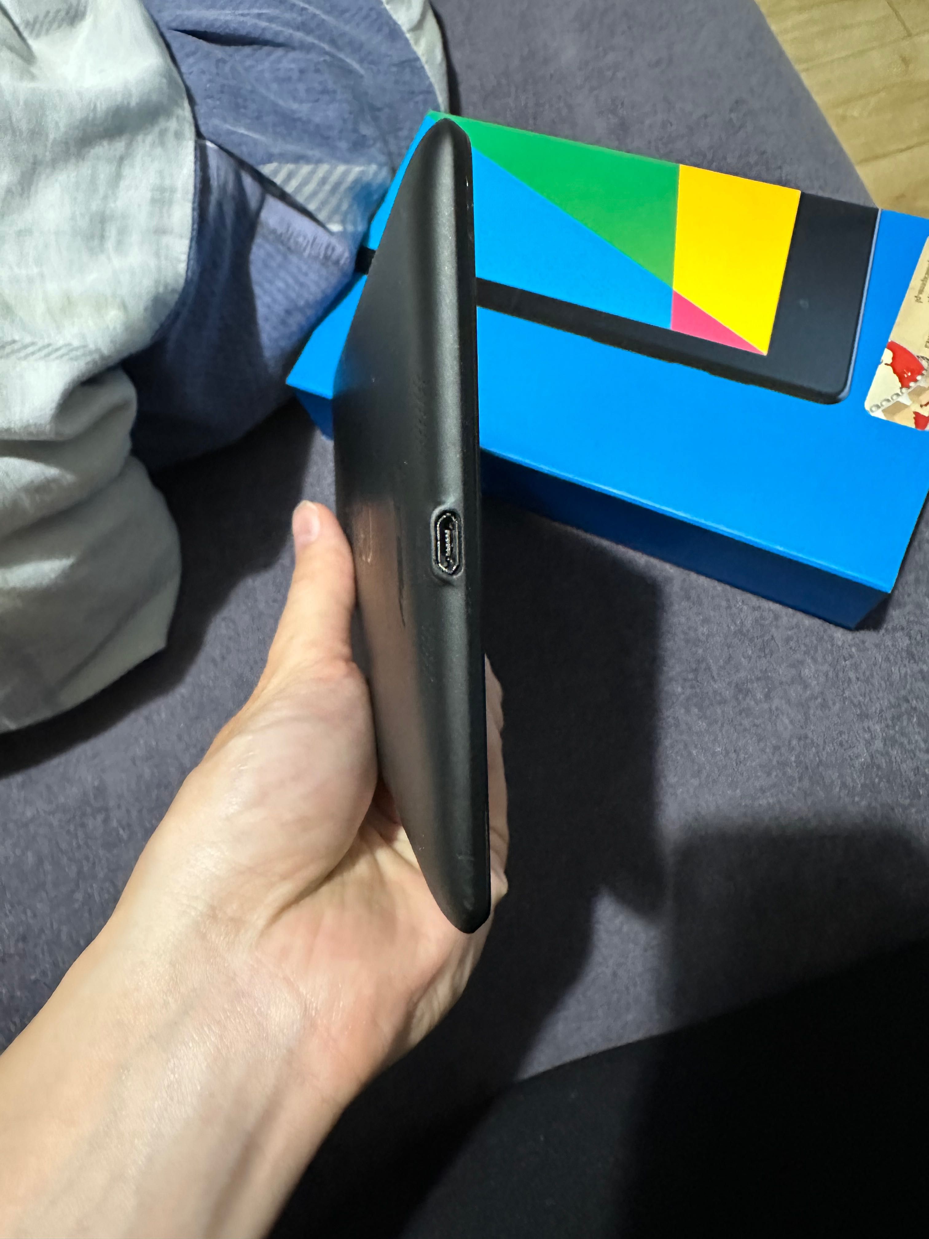 Asus Google Nexus 7 K008 (2. generacji) 16GB Wi-Fi 7 cali tablet.