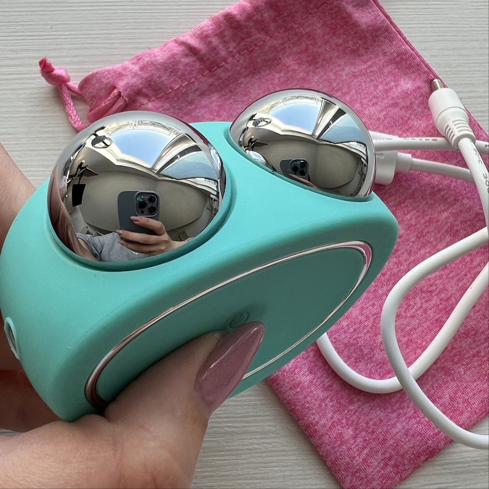 Foreo Bear mikroprady do twarzy, microcurrent device