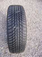 Bridgestone Blizzak LM001 215/65/17 99H