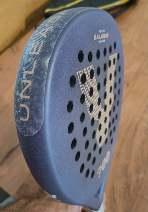Despachar raquete pala padel volt 700