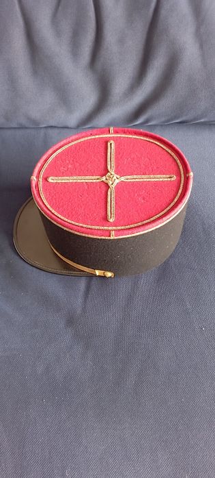 3 chapéus militares franceses