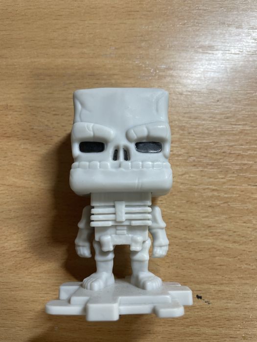 Фігурка Скелет Майнкрафт в хорошому стані