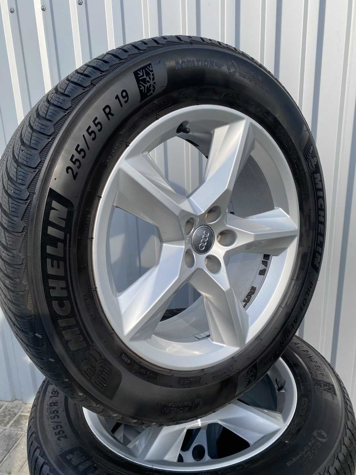 Диск з резиною Audi Q7 255/55 R19 Michelin Зима