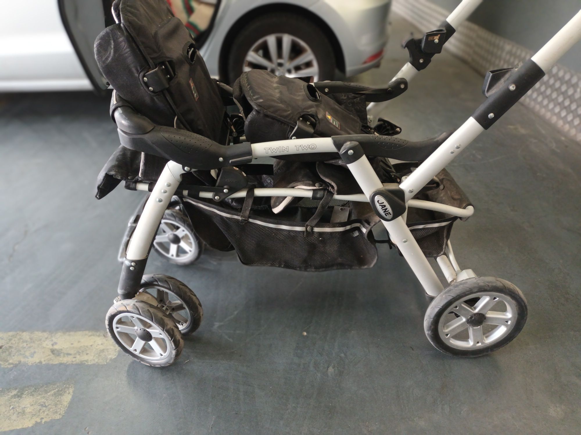 Carrinho de passeio duplo Jane