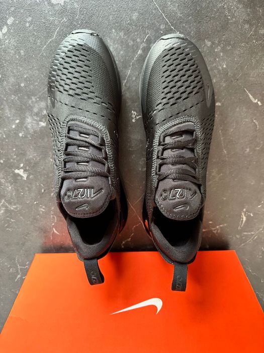Nike Air Max 270 “Triple Black” | Rozmiar 42.5 EU