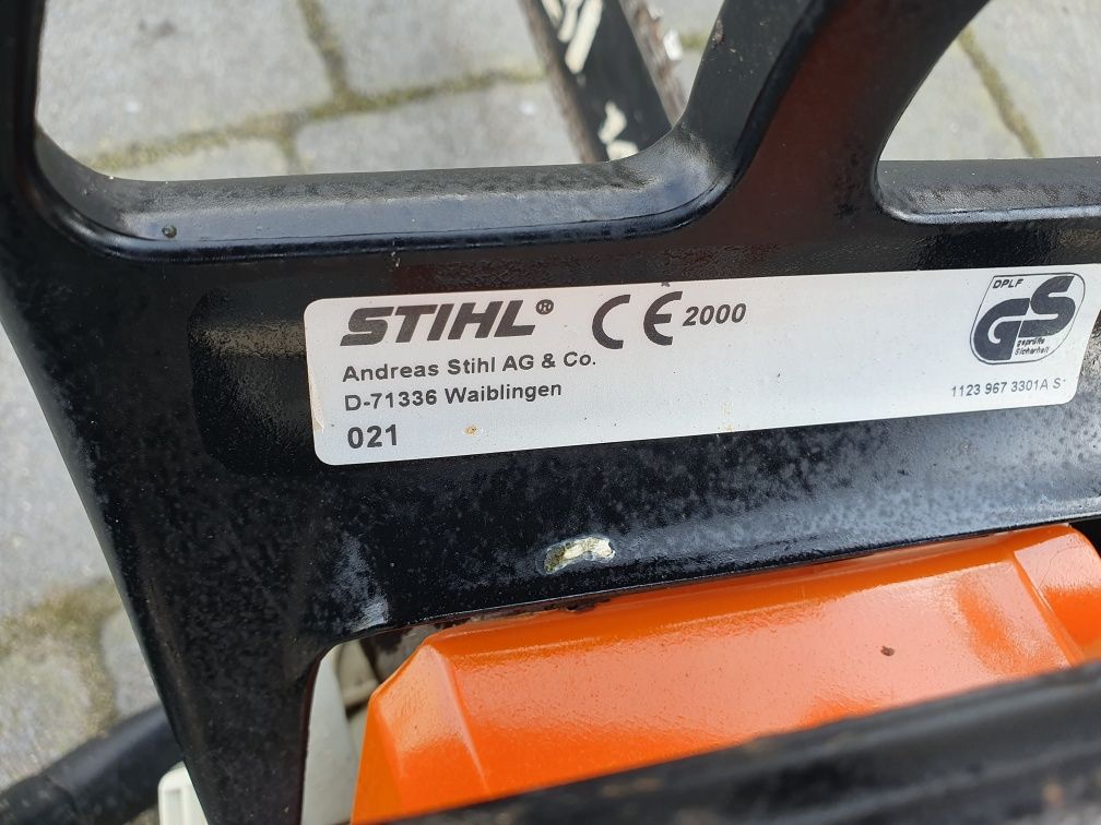 Piła spalinowa Stihl 021. Moc 2.5km