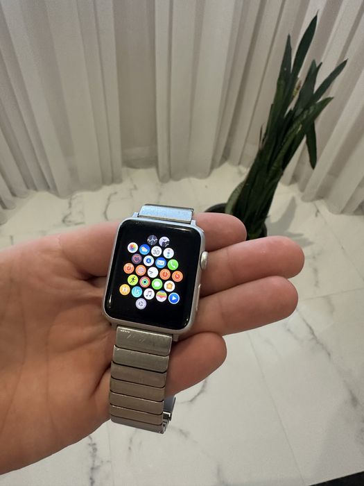 Apple Watch 7000