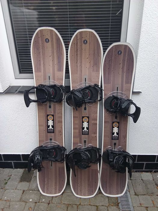 Deska snowboardowa Burton Cartographer 23/24 154/144cm