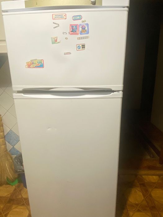 Холодильник Indesit