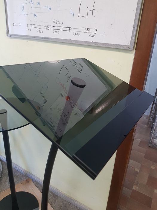 Кафедра стойка с круглым основанием из нержавеющей стали