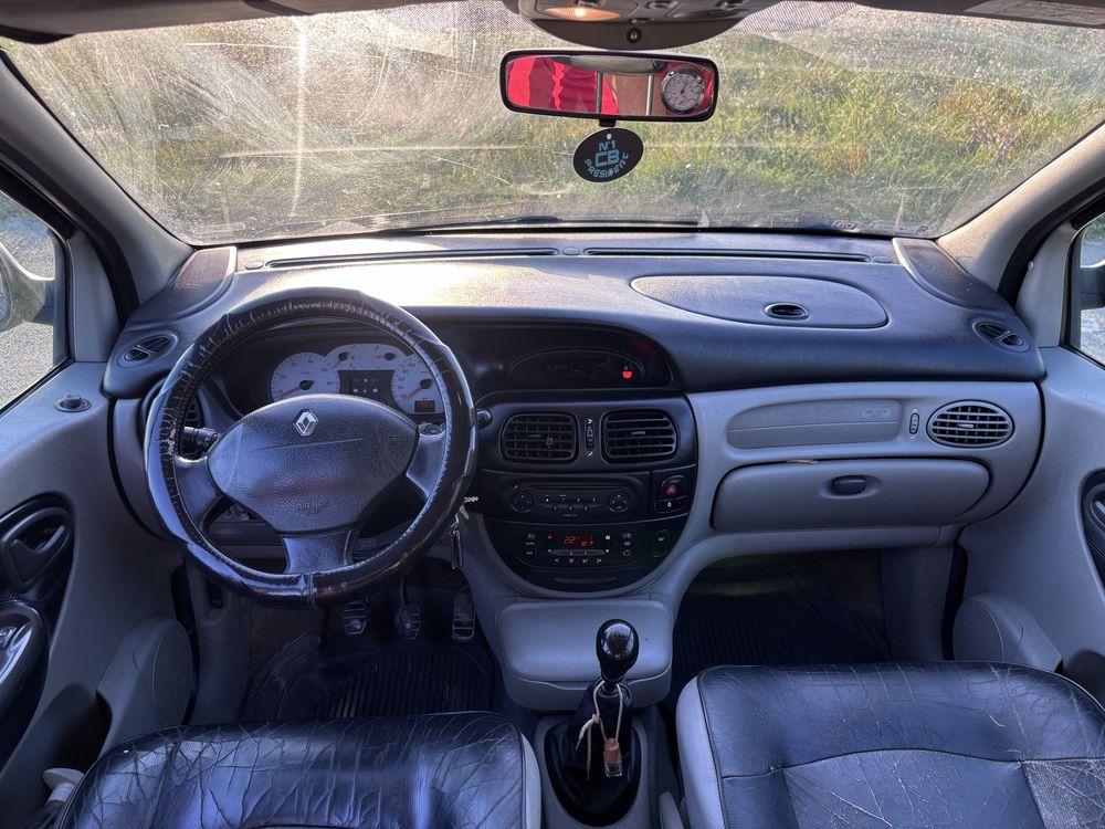 Renault scenic RX4