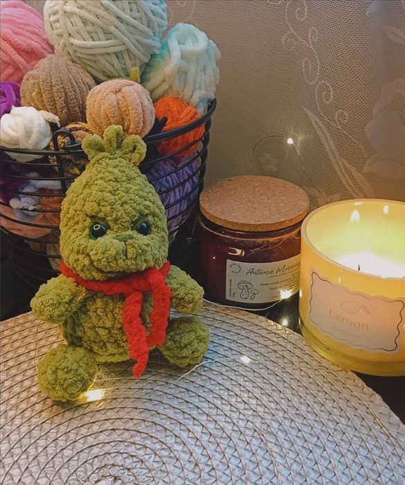 В'язані іграшки ручної роботи