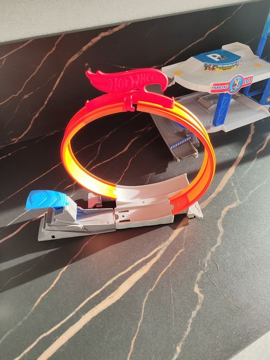 Duas pistas de carrinhos