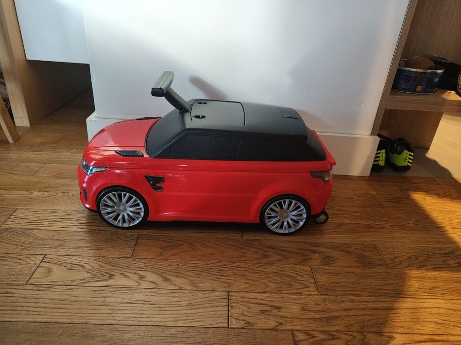 Walizka jeździk samochód