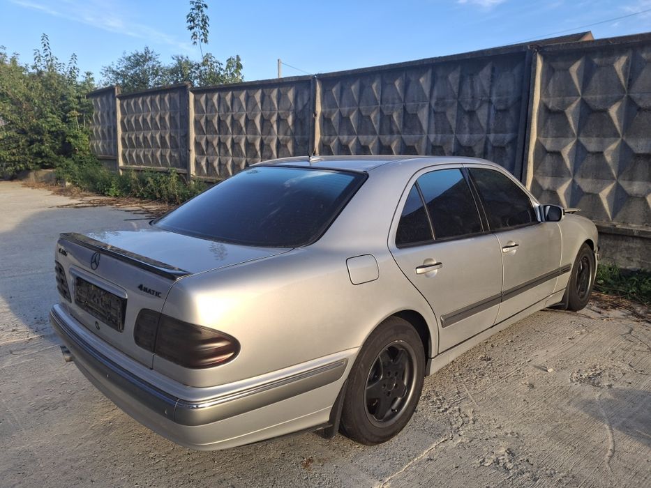 Mercedes-Benz w210 E320 4matic (лупатый) после ДТП